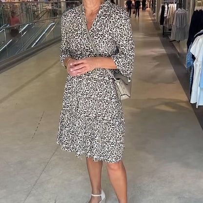 🎉 Summer Sale 50% off 🛍️Women's Trendy Leopard Print V-Neck Loose Fit Dress